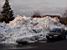 Une montagne de neige sur le parking du 'mall' (392x)