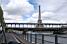 De retour à Paris : la Tour Eiffel et du monde sur le Pont Bir Hakeim (349x)
