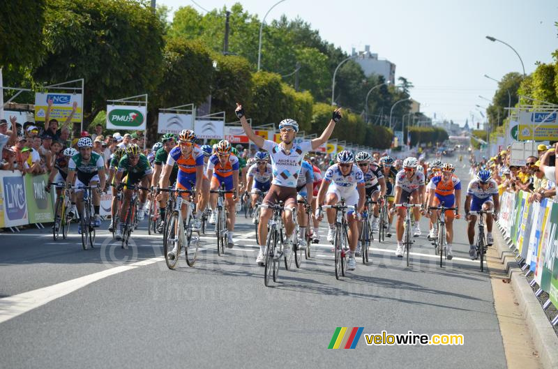 Anthony Ravard (AG2R La Mondiale) wint de Classic de l'Indre