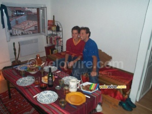 Céline & Michoux in Isabelle's flat (660x)