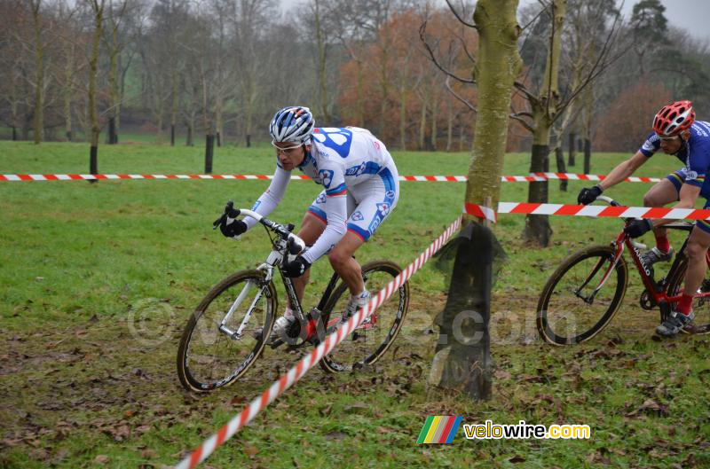 Het standaardbeeld in deze wedstrijd: Jérémy Roy voor Christophe Delamarre