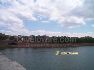 Toulouse - La Garonne vue du Pont Neuf (672x)