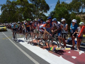 Martin Kohler (BMC) & Jose Joaquin Rojas (Movistar) / Willunga Hill (569x)