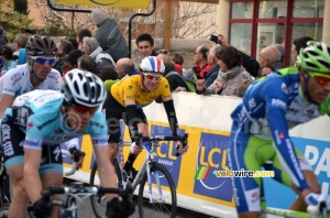 Bradley Wiggins (Team Sky) content de garder le maillot jaune (526x)