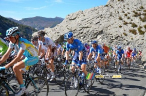 Michael Morkov, Karsten Kroon & Daniel Navarro (Saxo Bank) sur le Col des Lèques (305x)