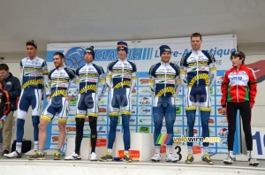 Vacansoleil-DCM Pro Cycling Team (574x)