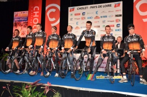 The Accent Jobs-Willems Veranda's team (676x)