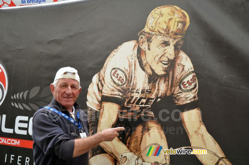 Jean-Pierre Danguillaume met zijn tekening uit 1977