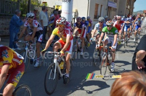 Romain Hardy (Bretagne-Schuller) dans le peloton (331x)