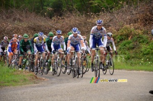 L'équipe Saur-Sojasun en tête de peloton (526x)