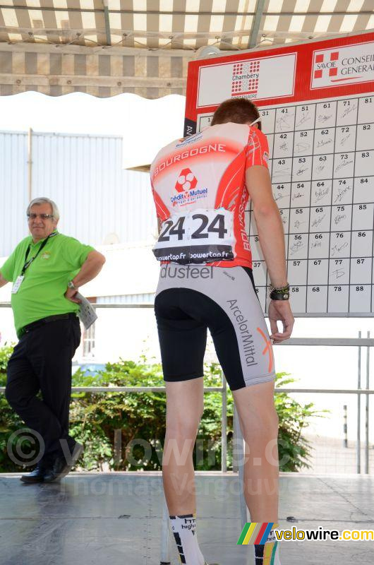 Kévin Goulot (Bourgogne) - handtekeningcontrole