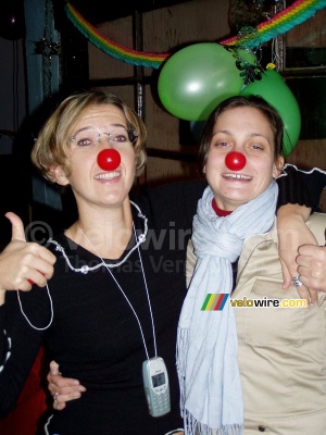 Isabelle & Marie-Laure (387x)