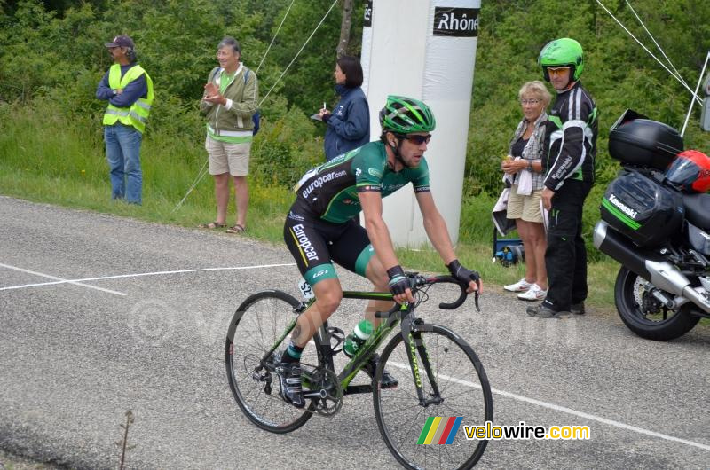Giovanni Bernaudeau (Europcar) pakt de punten op de Côte de Chambaran