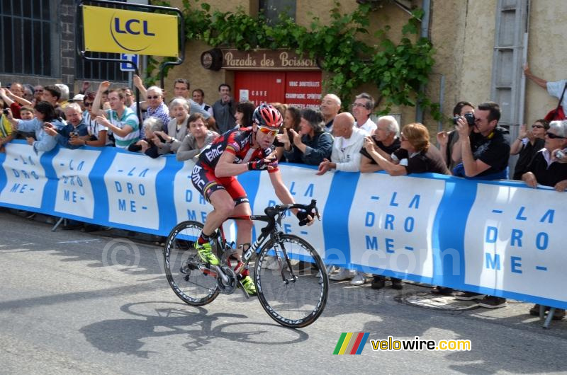 Cadel Evans (BMC) viert zijn overwinning