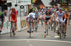 Anthony Roux (FDJ-BigMat) sprints … for the 51st place (357x)