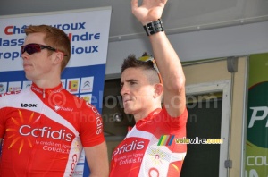 La nouvelle coupe de cheveux de Samuel Dumoulin (458x)