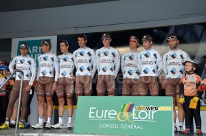 The AG2R La Mondiale team (699x)