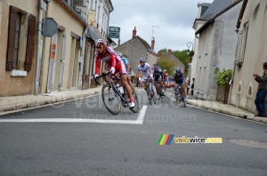 Le groupe de tête à Limeray (651x)