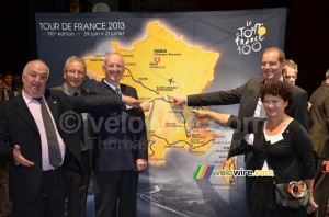 Saint-Amand-Montrond sur la carte du Tour de France 2013 (664x)