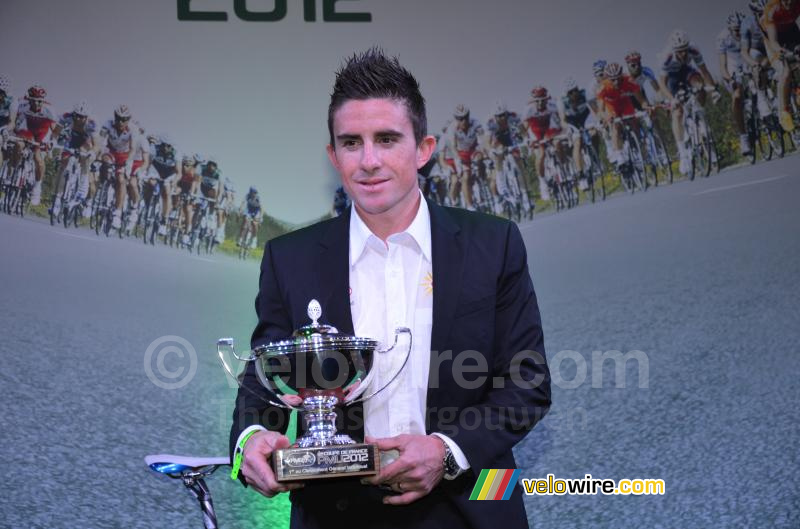 Samuel Dumoulin (Cofidis) met de beker (2)