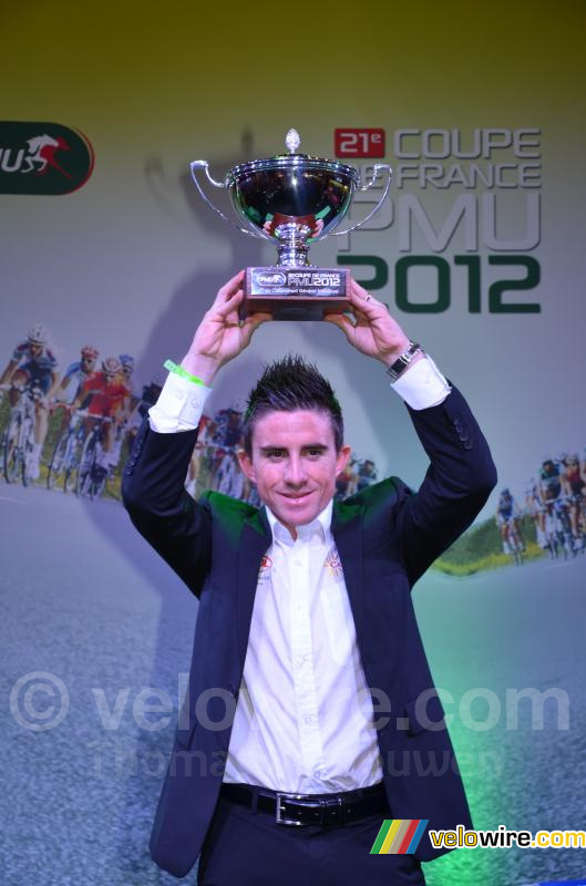 Samuel Dumoulin (Cofidis) met de beker (3)