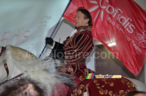 The presentation started with a horse in the room (1) (747x)