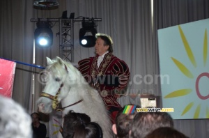 The presentation started with a horse in the room (2) (671x)
