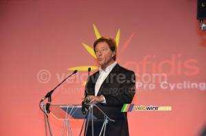 Henri Sannier presented the team (777x)