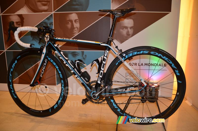 The FOCUS Izalco Team SL bike for AG2R La Mondiale photographs