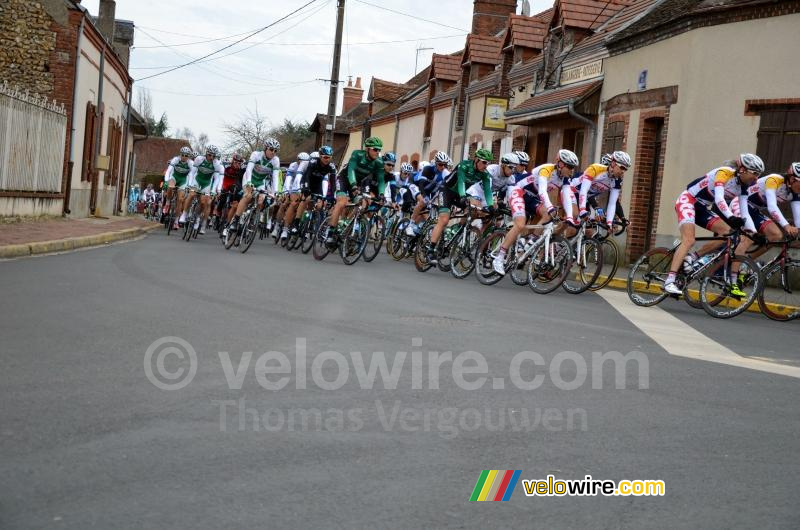 Het peloton in Les Choux