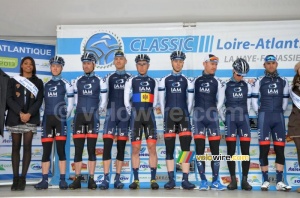 L'équipe IAM Cycling Team (562x)