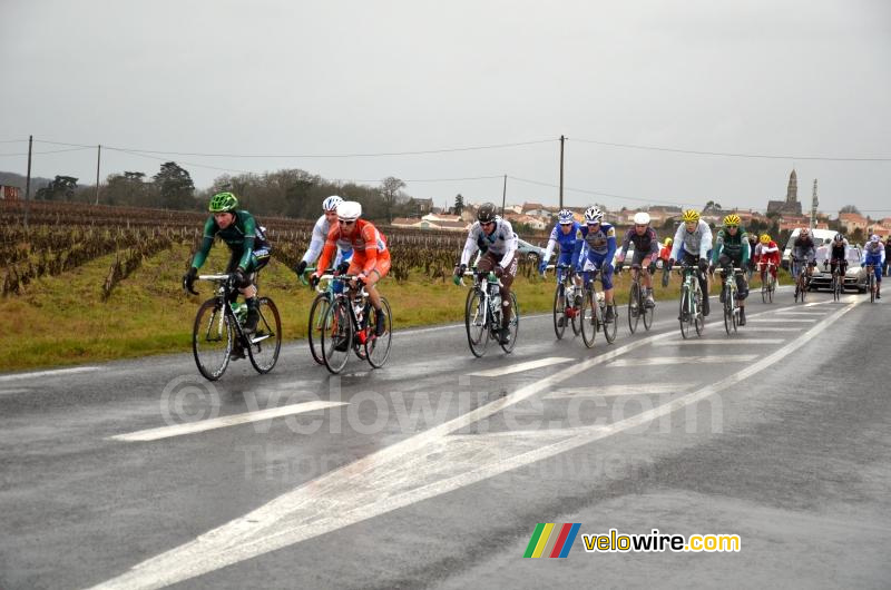 De kopgroep houdt vol