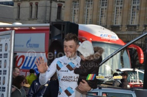 Steve Chainel (AG2R La Mondiale) avec sa petite (921x)