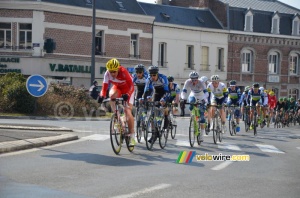 Le peloton à Saint-Quentin (961x)