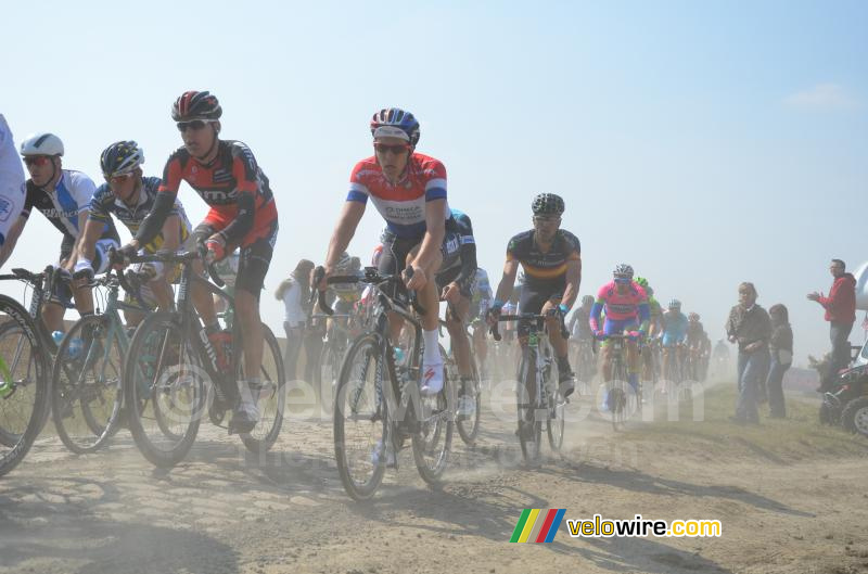 Niki Terpstra (Omega Pharma-QuickStep) in het stof