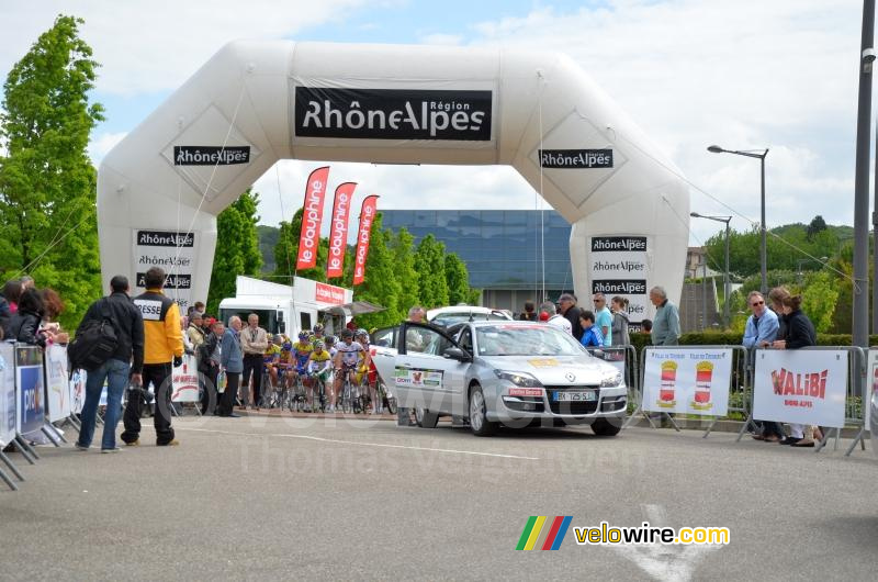De startplaats van de etappe in Saint-Maurice l'Exil