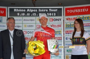 Nico Sijmens (Cofidis) sur le podium (245x)