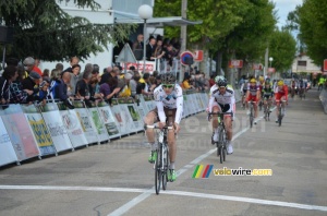 Bastien Duculty (Chambéry Cyclisme Formation) à l'arrivée (267x)