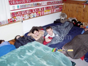 Encore au lit !! (358x)