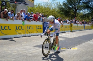 Warren Barguil (Argos-Shimano) at the finish (339x)