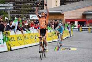 Samuel Sanchez (Euskaltel-Euskadi) wins the stage (662x)