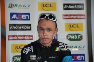 Chris Froome (Sky) en conférence de presse (955x)