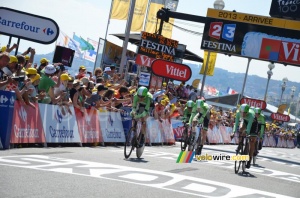 The Belkin Pro Cycling team (662x)