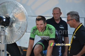 Tom Leezer (Belkin) warming up (714x)