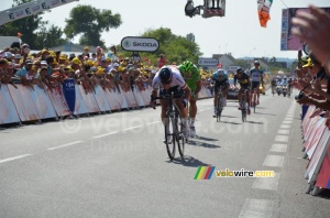 Mark Cavendish (Omega Pharma-QuickStep) file vers la victoire (612x)