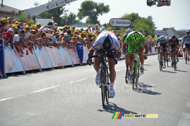 Mark Cavendish (Omega Pharma-QuickStep) file vers la victoire (2)