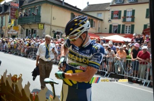 Danny van Poppel (Vacansoleil-DCM) prend des produits Powerbar (455x)