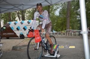 Jean-Christophe Péraud (AG2R La Mondiale) à l'échauffement (590x)