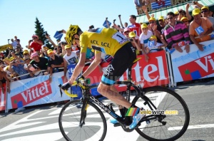 Chris Froome (Team Sky) ne perd pas de temps (694x)