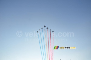 The Patrouille de France salutes the Tour de France (3) (832x)